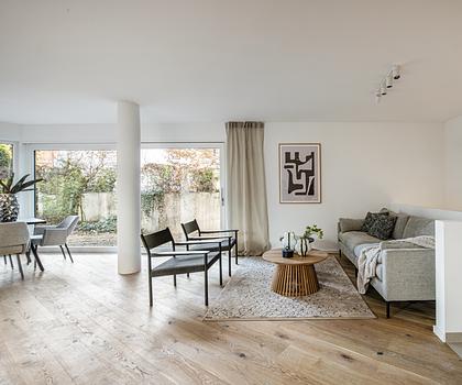 Neubau: Großzügige 4-Zimmer-Gartenwohnung mit Hobbyraum und privatem Haus-im-Haus-Gefühl