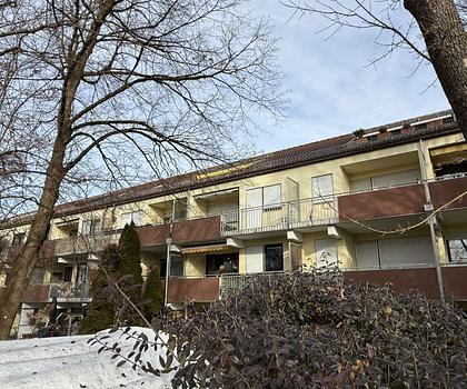 Vermietete, sonnige 2 Zi.-Whg. in Südausrichtung mit großem Balkon