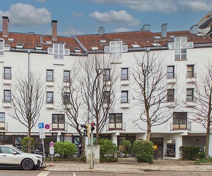 Individuelles Wohnen im Herzen des Lehels: sanierungsbedürftige Maisonette-Wohnung mit Potential