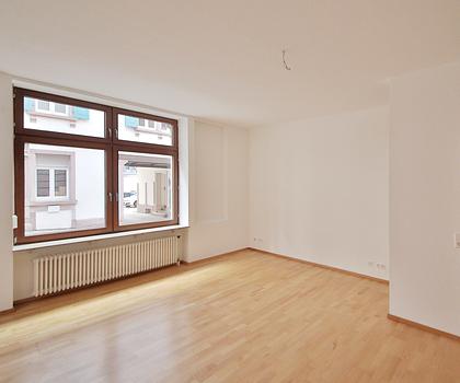 Elegante 3-Zimmer-Wohnung im historischen Gebäude mit besonderem Wohncharakter