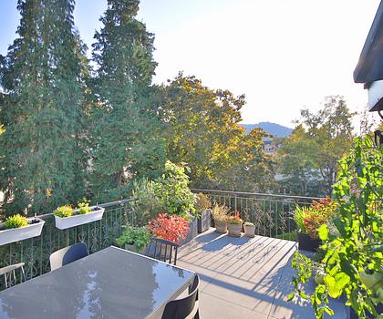 Exklusive Maisonette-Wohnung mit Stil, Charme und lichtdurchfluteter Terrasse in elegantem Ambiente