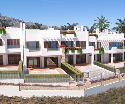 Erdgeschoss-Wohnungen mit 2 Schlafzimmern, 1 - 2 Bädern, Tiefgaragenstellplatz und Gemeinschaftspool in erster Linie am Strand