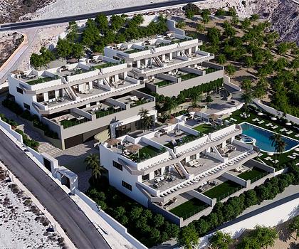 Obergeschoss-Wohnungen mit 3 Schlafzimmern, 2 Bädern, Dachterrasse, Gemeinschaftspool und Meerblick