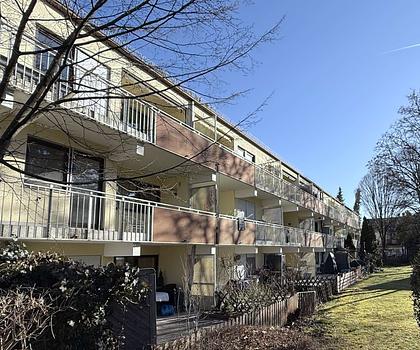 Vermietete, sonnige 2 Zi.-Whg. in Südausrichtung mit großem Balkon