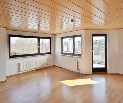 3-Zimmer-Wohnung mit traumhafter Aussicht in Bestlage – inkl. Tiefgaragenplatz