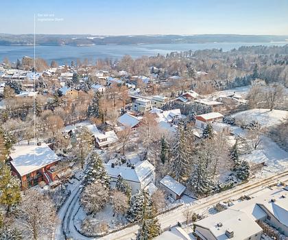 Zur Neugestaltung: Reizvolles Einfamilienhaus mit Sonnenterrasse und Garten in naturnaher Lage
