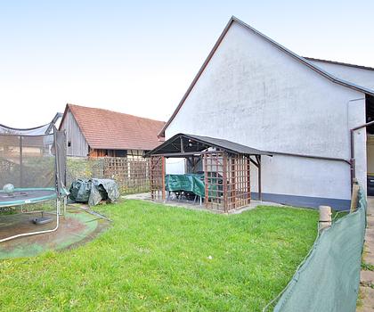 Charmante 4-Zimmer-Wohnung mit Garten & Garage in zentraler Lage in Muggensturm