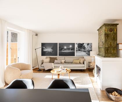 Stillvoll und bezugsbereit: 6-Zimmer-Stadthaus in Gern mit Südgarten und Traumblick