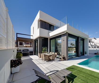 Wunderschöne Villa am Golfplatz Lo Romero