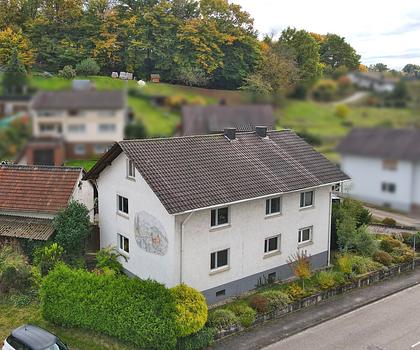 Vielseitiges Wohnjuwel mit Garten, Balkon, Kamin und zusätzlichem Nutzraum für Ideen