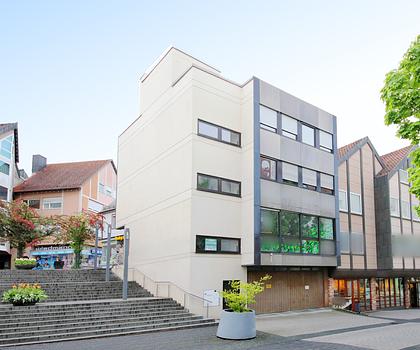 Büro- und Praxisräume in sehr guter Lage - ab sofort zu vermieten!