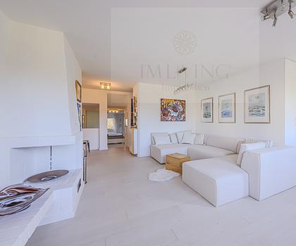 IHR RÜCKZUGSORT IM WESTPARK - STILVOLLE LUXUSWOHNUNG MIT KAMIN & WELLNESSBAD