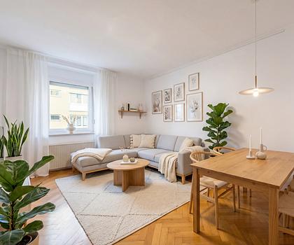 Charmante, optimal geschnittene 2-Zimmerwohnung mit Parkett und Balkon