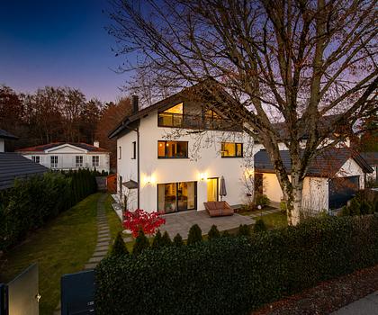 Modernes Einfamilienhaus mit Wärmepumpe, vier Schlafzimmern und sonnigem Garten