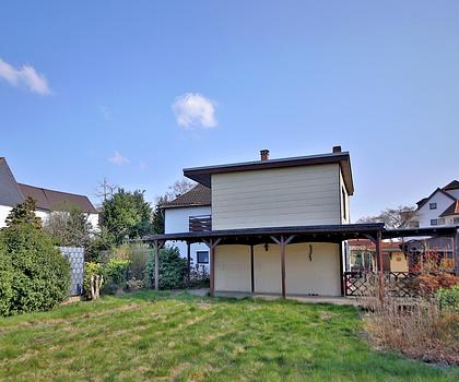 Doppelhaushälfte mit großem Garten & Ausbaupotenzial in begehrter Lage von Hemsbach