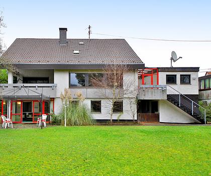 Mehrgenerationenhaus, großzügiger Garten, ruhige aber verkehrsgünstige Lage, vielfältig nutzbar