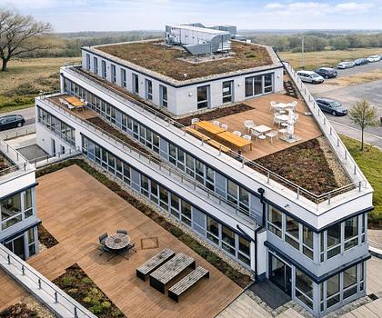 Bürohaus über drei Etagen mit einer atemberaubenden, über ca. 150 m² großen Dachterrasse