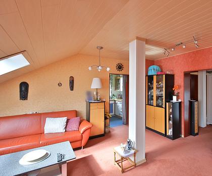 Sonnige 2-Zimmer-Dachgeschosswohnung