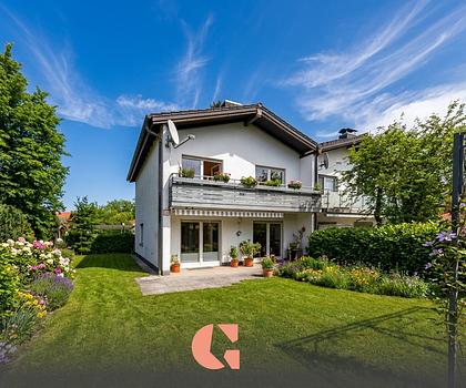 DHH auf Süd-West-Eckgrundstück in S-Bahn-Nähe