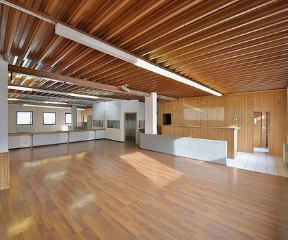 Vielseitige Gewerbefläche in zentraler Innenstadtlage – Umnutzung zur Wohnung denkbar