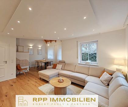 Renoviert & bezugsfertig: Einzigartiges Einfamilienhaus mit Traumgarten, Sauna und Kamin