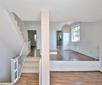 Sonnige Aussichten inklusive – charmantes Reihenendhaus für Ihr Familienglück