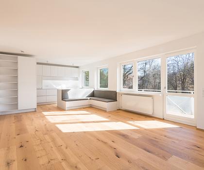 Hochwertig modernisierte 3-Zimmer-Wohnung mit Südbalkon in ruhiger Spitzenlage