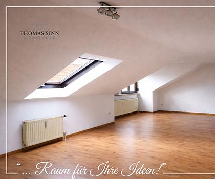 Attraktive 3,5-Zimmer-Dachgeschosswohnung mit großzügigem Grundriss und Dachterrasse