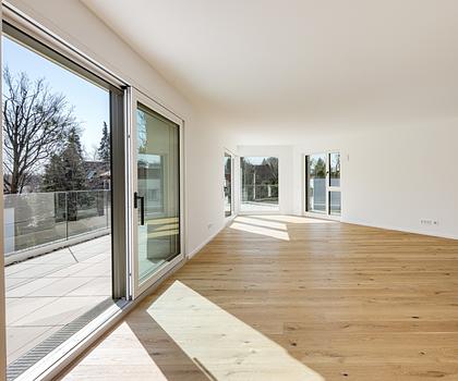 Neubau: Exquisites Penthouse über ca. 196 m² mit privatem Liftzugang und fantastischer Dachterrasse