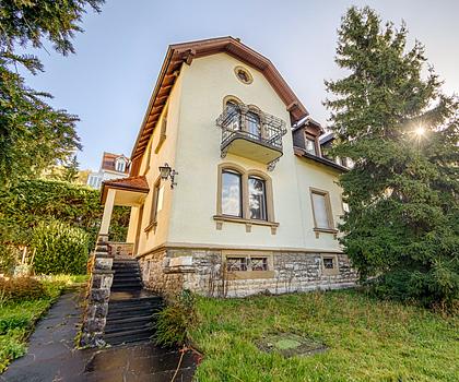 Stilvolles Einfamilienhaus, Baujahr 1935, in sehr guter Wohnlage von Bruchsal (sanierungsbedürftig)