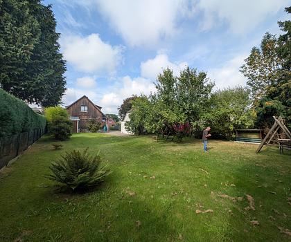 Großes Grundstück und ein altes Einfamilienhaus in Niendorf - weiter vermieten oder neu bauen?