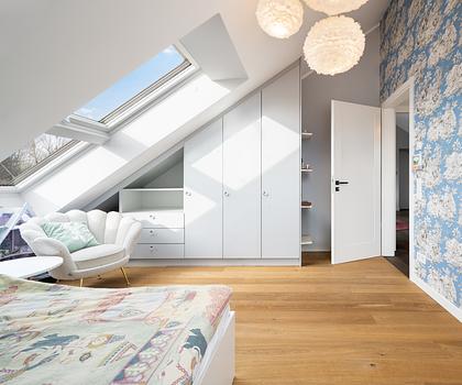 Luxuriös & familiengerecht: 4-Zimmer-Penthouse mit Designausstattung, Dachterrasse und Liftzugang