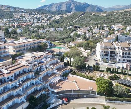 Schönes Appartement mit atemberaubendem Blick, PKW-Stellplatz und Gemeinschaftseinrichtungen