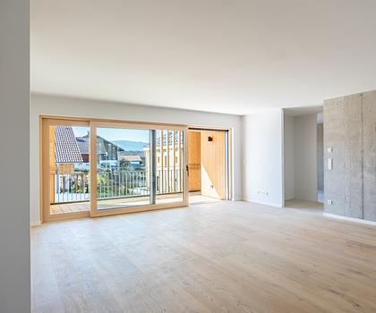 Neubau: Harmonisch geschnittene 3-Zimmer-Wohnung mit Balkon und sonniger Südausrichtung