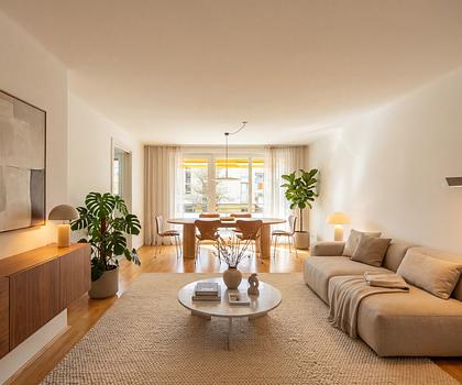 Urban, vielseitig und grün: Attraktive 2,5-Zimmer-Wohnung mit sonniger Loggia