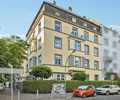 ++ Exklusive 4-Zimmer-Wohnung – stilvoller Altbau im Herzen von Sachsenhausen ++