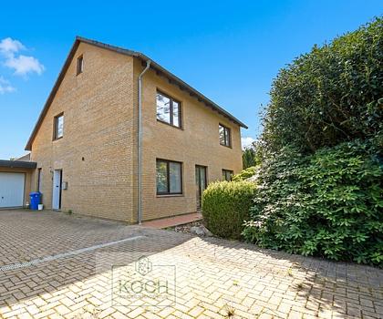 Großes 1-2 Familienhaus mit großem Grundstück in Loxstedt-Hahnenknoop