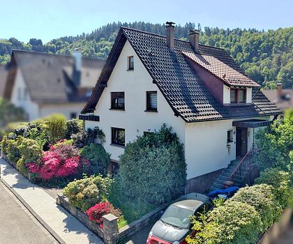 Ruheoase im Murgtal – Charmantes Einfamilienhaus mit großem Garten & Potenzial