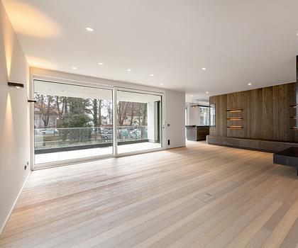 Luxuriöse 4-Zimmer-Wohnung mit sonniger Balkonterrasse in idyllischer Toplage zum Zweitbezug