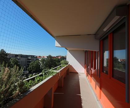 Sonnige 2,5-Zimmer Wohnung mit großer Süd-West Loggia als sichere Kapitalanlage