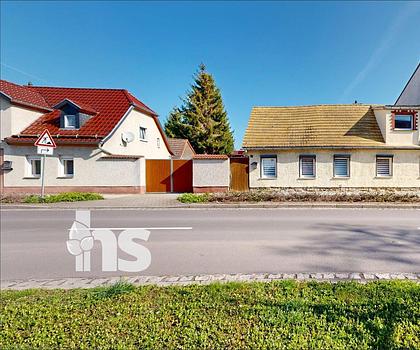 PROVISIONSFREI: Doppelhaushälfte in Bad Lauchstädt – kompakt, solide & mit Potenzial