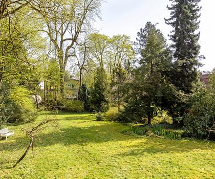 Naturnahe Spitzenlage: Grundstück mit 1.150 m² und großzügigem Garten