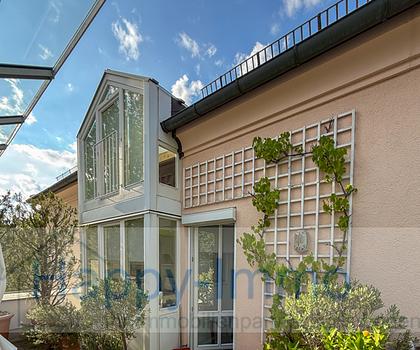 traumhafte und bezugsfreie Galerie Maisonette Wohnung in Taufkirchen / TG / EBK / Dachterrasse