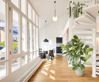 Ästhetik, Raum und Licht: Exklusives Dachterrassenstadtdomizil in Bestlage