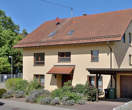 Charmantes Einfamilienhaus mit großem Garten und Potenzial zum Zweifamilienhaus