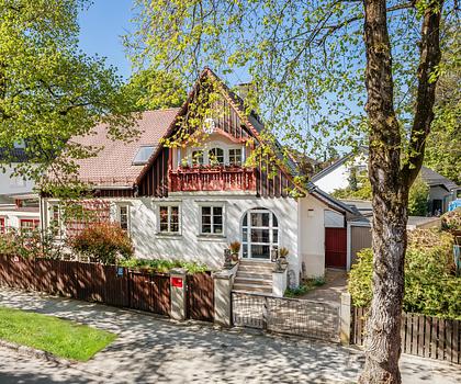Historisches Juwel von 1913 an der Blutenburg mit Pool und Atelierhaus