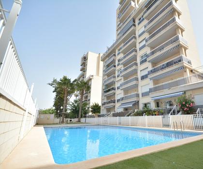 Appartement mit 2 Schlafzimmern, 1 Bad, Kfz-Stellplatz und Gemeinschaftspool