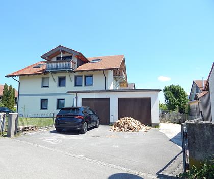 Frei ab sofort - Freilassing - 2,5 Zimmer Mietwohnung, 2. OG - günstig heizen mit Wärmepumpe!