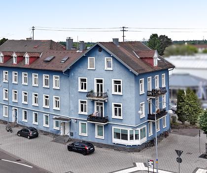 Charmante Altbauwohnung mit WG-Vermietung in historischem Wohnhaus von 1899