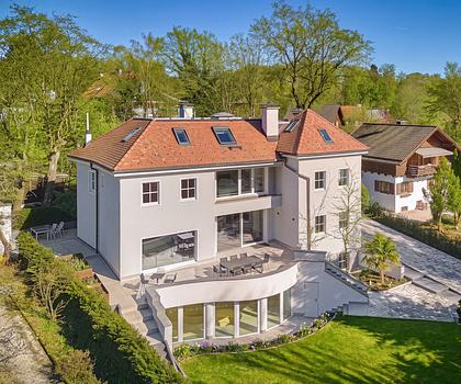 Hochkarätige Architekten-Villa in ruhiger Starnberger Lage mit luxuriöser Ausstattung